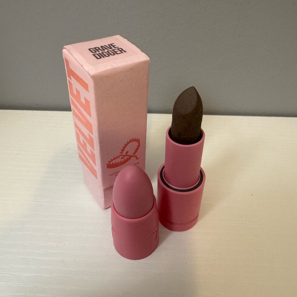 ⚡️2 for $30⚡️Jeffree Star Velvet Trap Lipstick - Picture 4 of 4